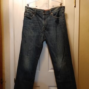 Lucky Brand Mens 429 Classic Straight